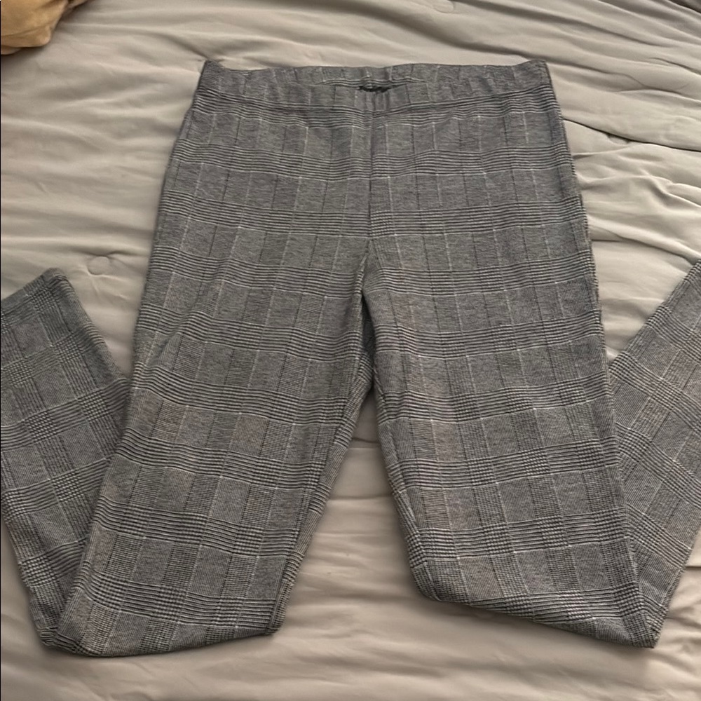 Gray Plaid / Houndstooth Leggings, Small